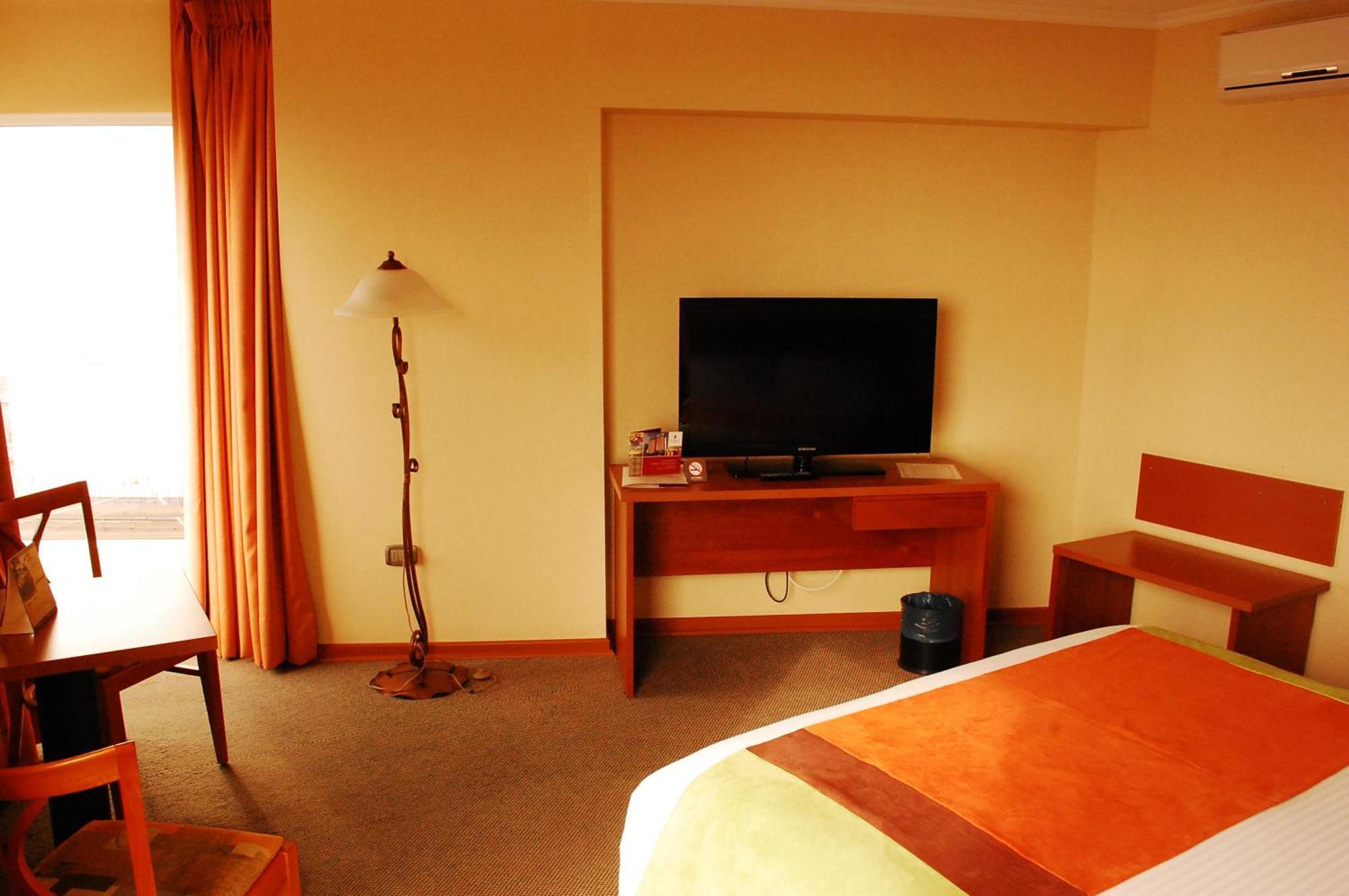 Hotel Florencia Suites & Apartments Антофагаста Стая снимка