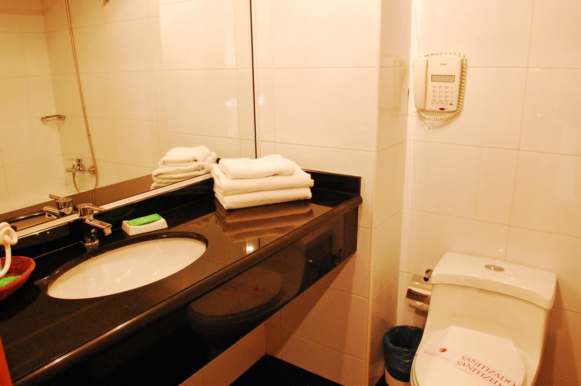 Hotel Florencia Suites & Apartments Антофагаста Стая снимка